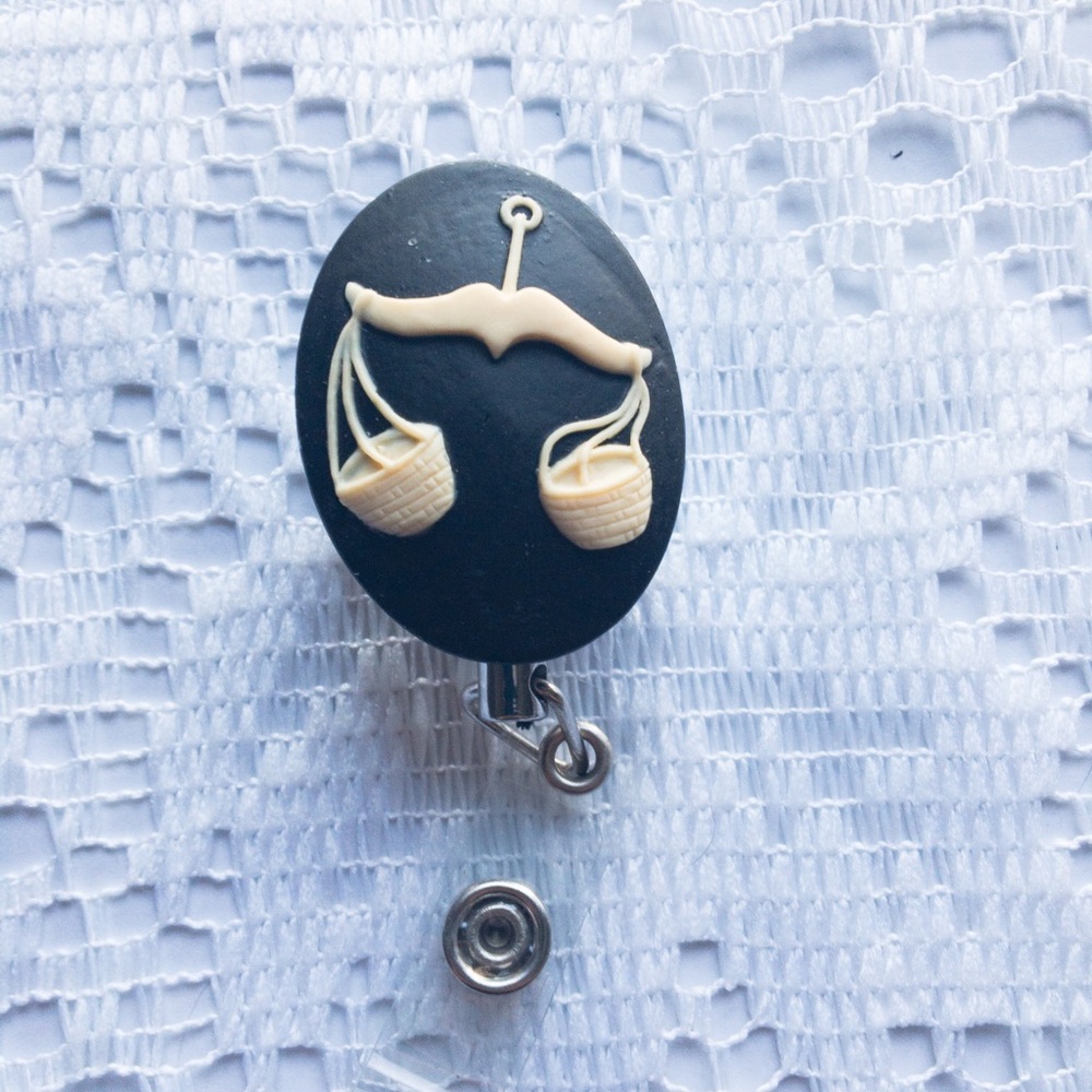 Badge Reel | Choose Your Zodiac Sign!
